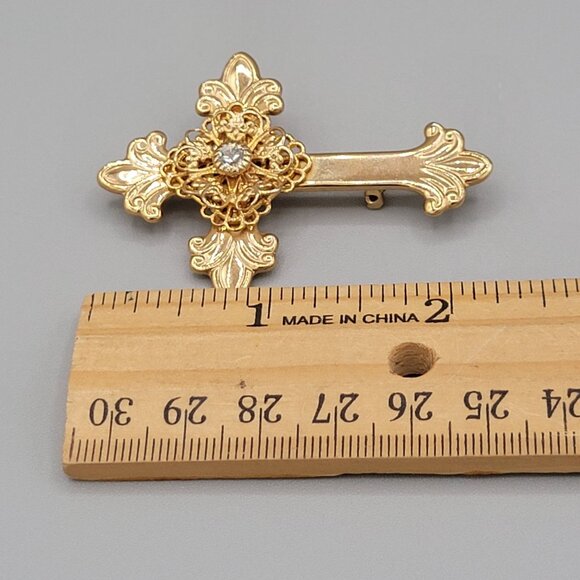 Jane Davis Angel of Love AOL Cross Pin Brooch Crystal Center Gold Tone Vtg 1999 - Picture 6 of 7